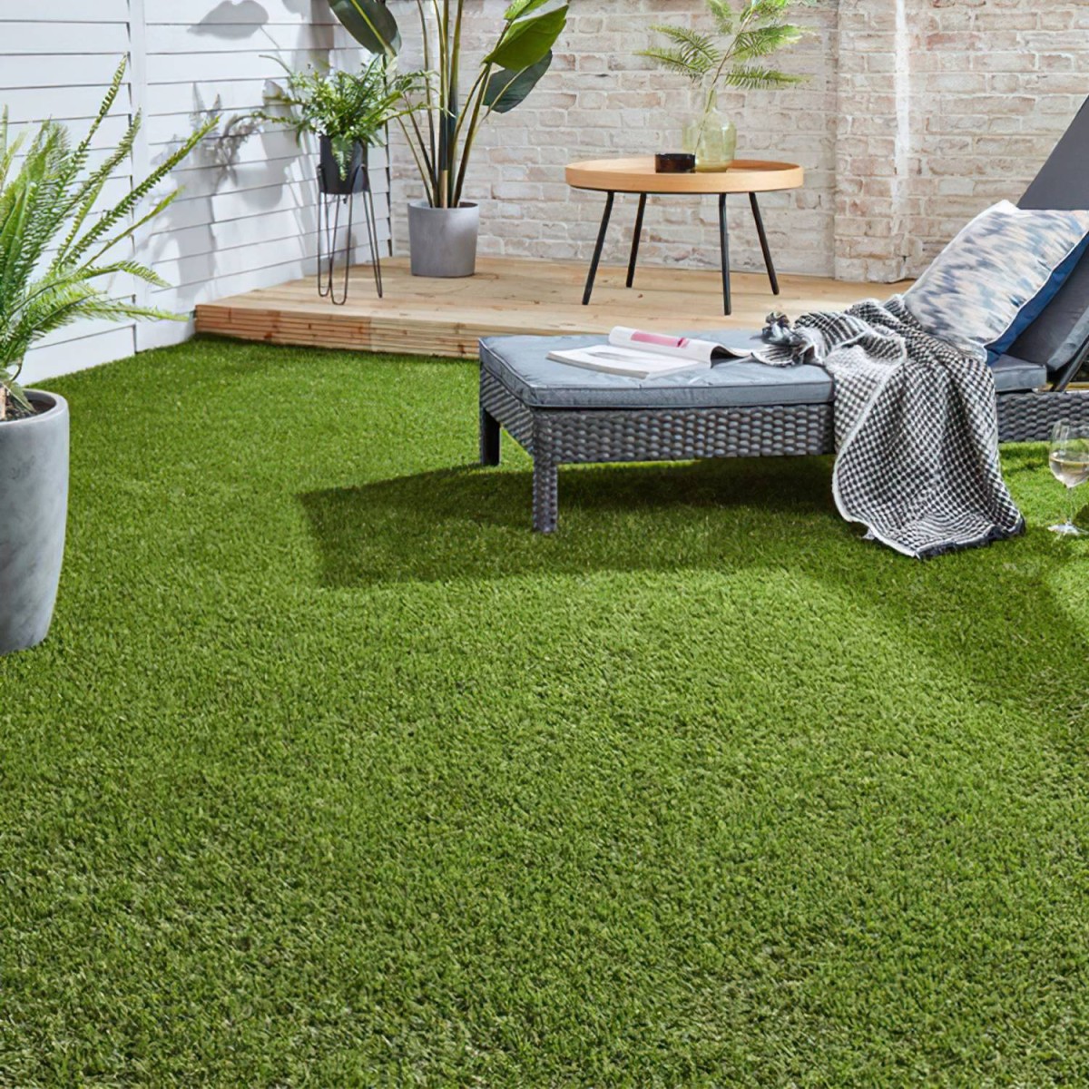 Artificial Turf Grass Carpet / Synthetic Grass Indoor Outdoor Carpet